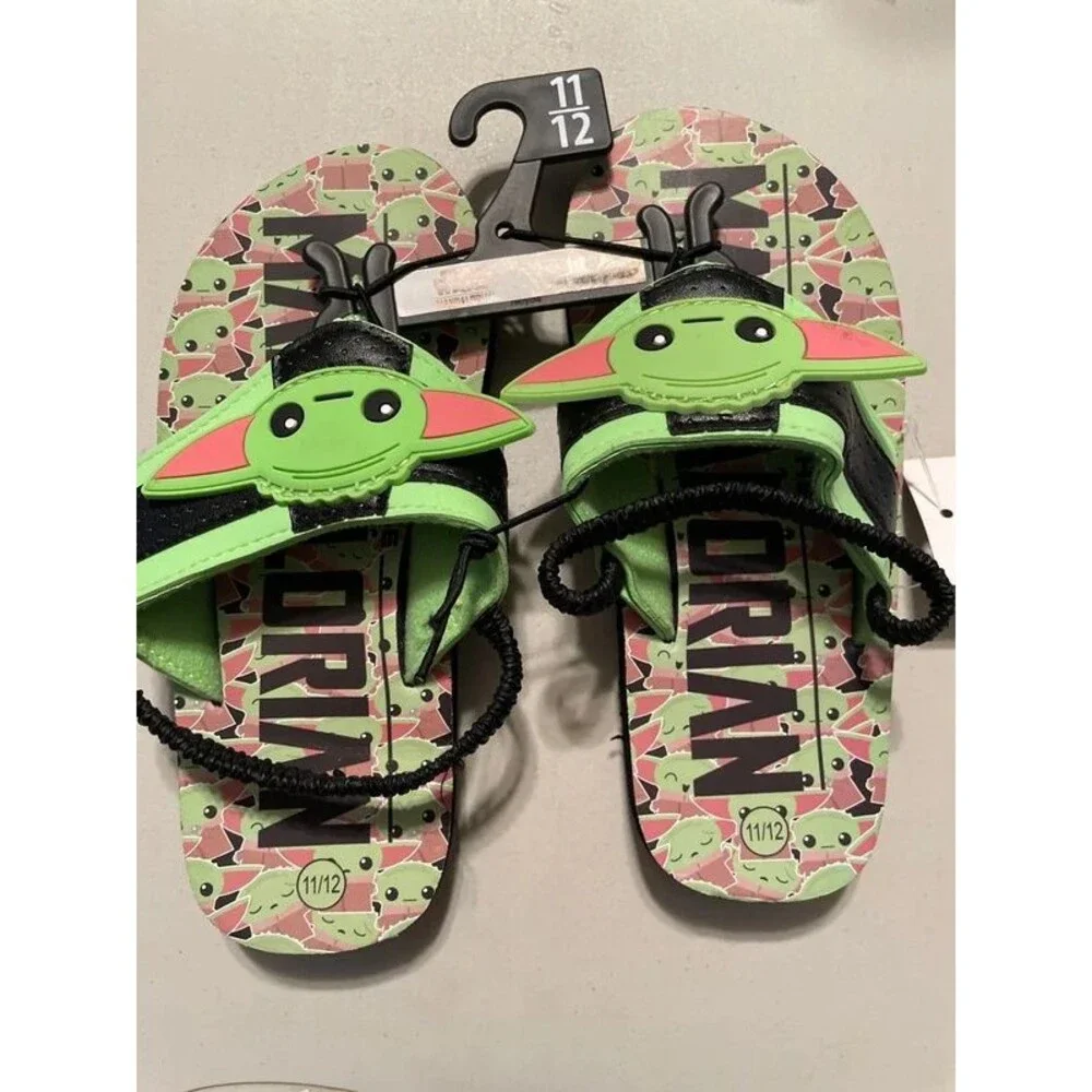 Star Wars Mandalorian Toddler 11/12 flip flops w/straps NWT